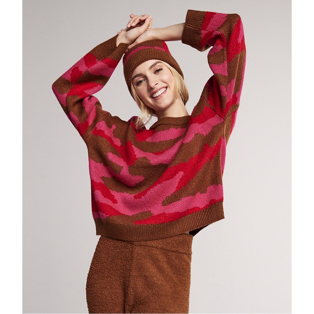NWT Yummy Sweater Co. Camo Easy Crewneck Sweater Pink & Brown Size XS